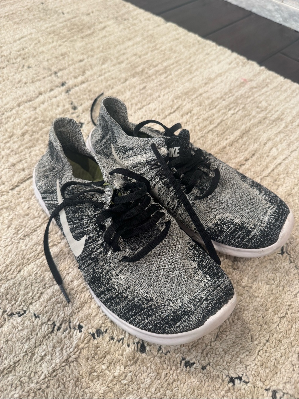 Nike size 5y boys